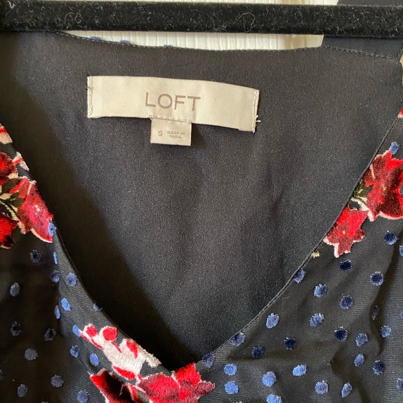 Loft Floral Blouse - Picture 3 of 4